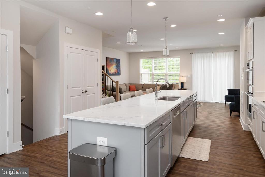 3208 WELLSPRING LANE