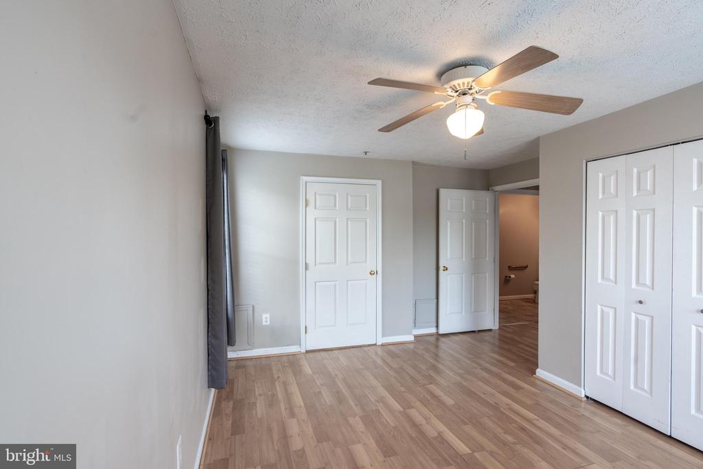 689 WINDING STREAM WAY Unit: 101