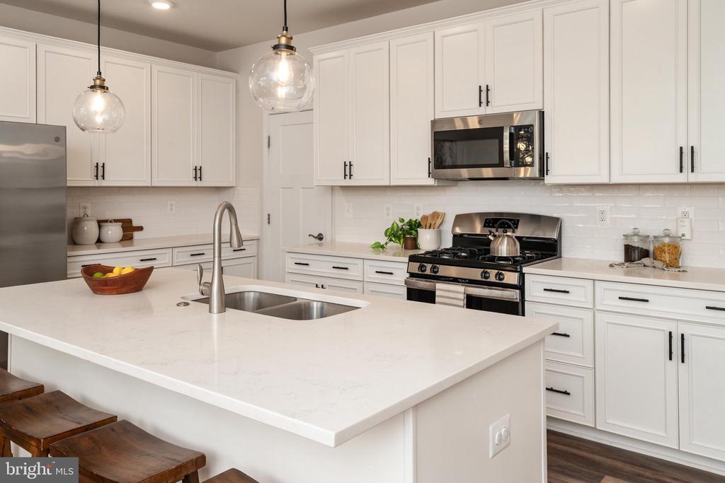 1248 SPANISH OAK WAY