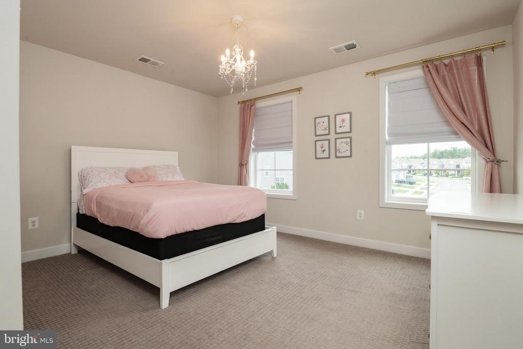 1248 SPANISH OAK WAY
