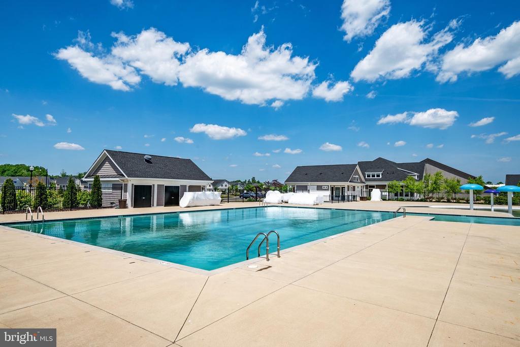 1248 SPANISH OAK WAY