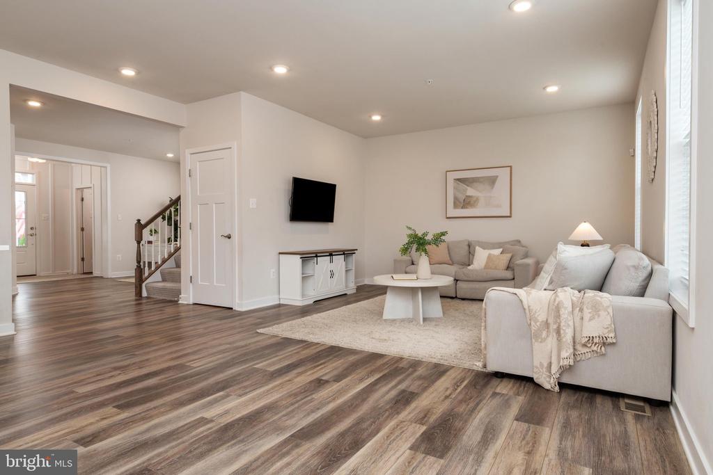 1248 SPANISH OAK WAY