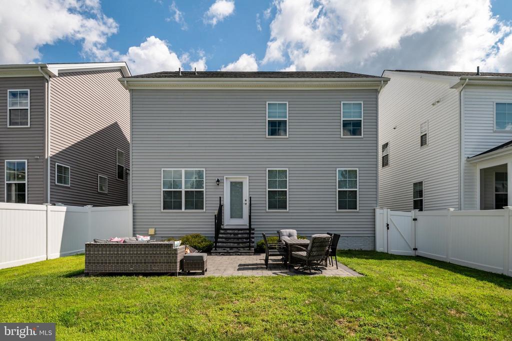1248 SPANISH OAK WAY
