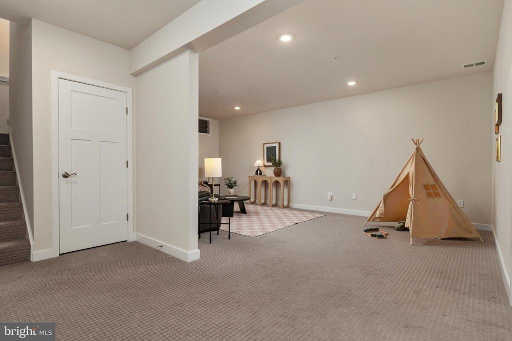 1248 SPANISH OAK WAY