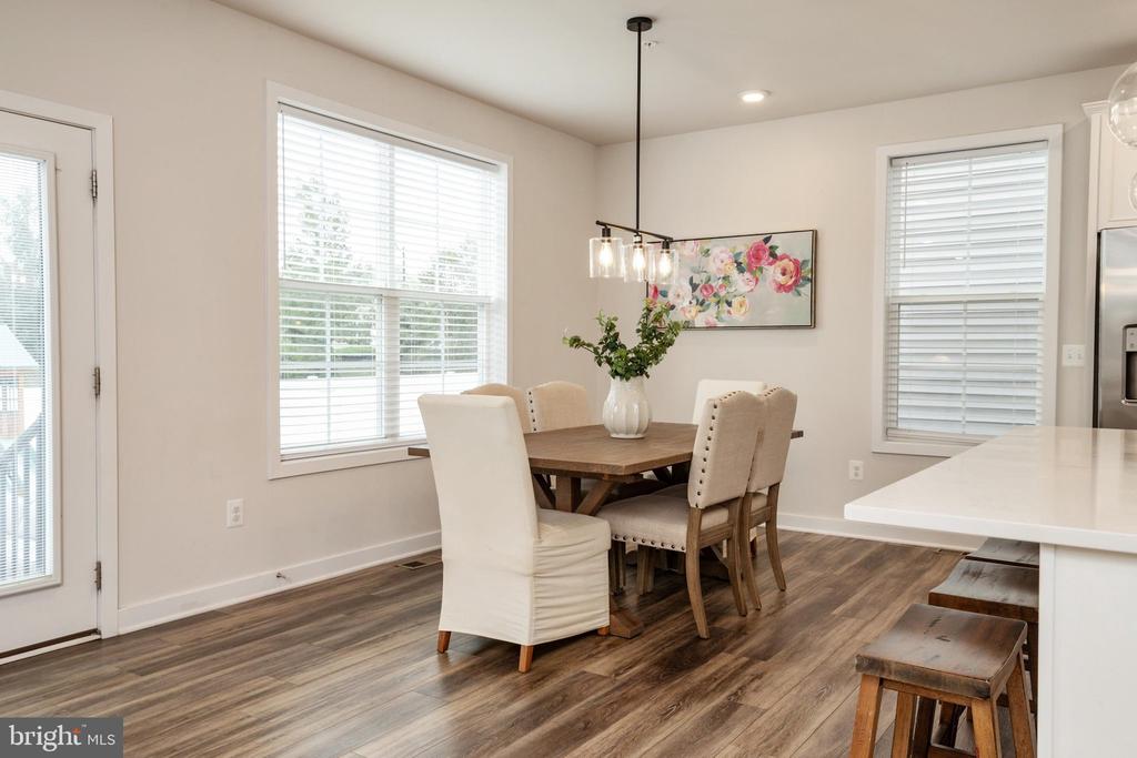 1248 SPANISH OAK WAY