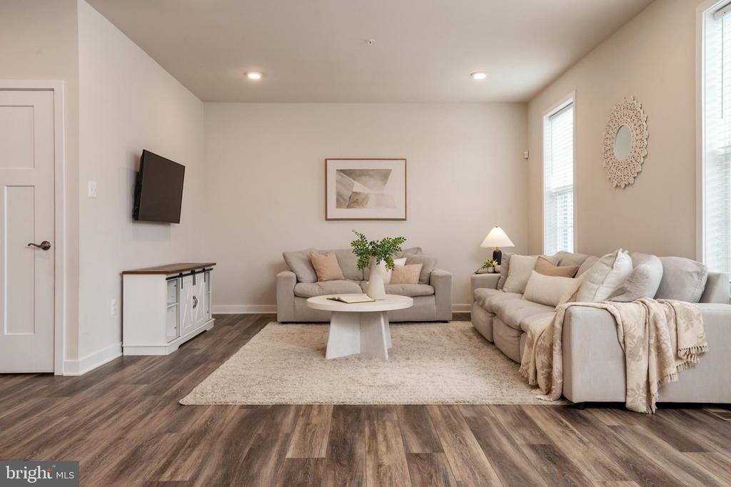 1248 SPANISH OAK WAY