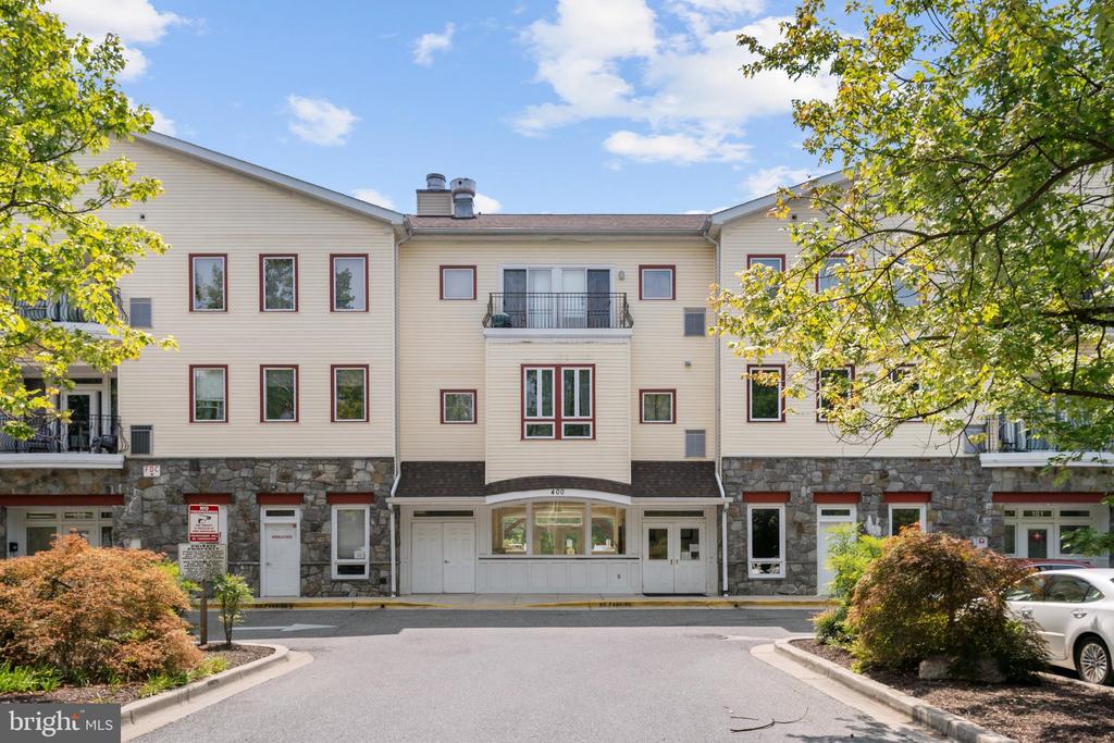 400 RENFRO DRIVE Unit: 213