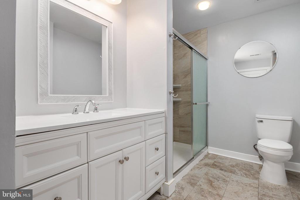 400 RENFRO DRIVE Unit: 213