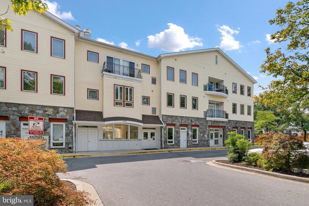 400 RENFRO DRIVE Unit: 213