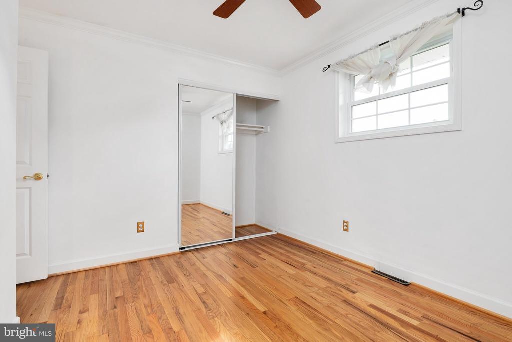 242 CROSS CREEK DRIVE