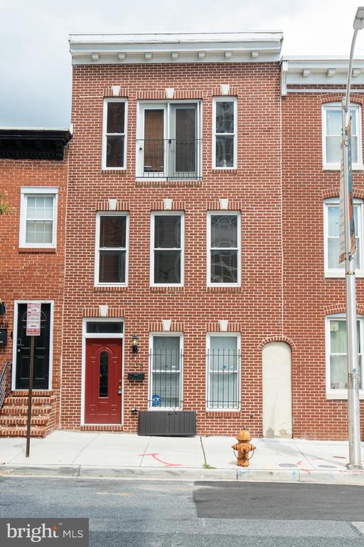 106 W CROSS STREET
