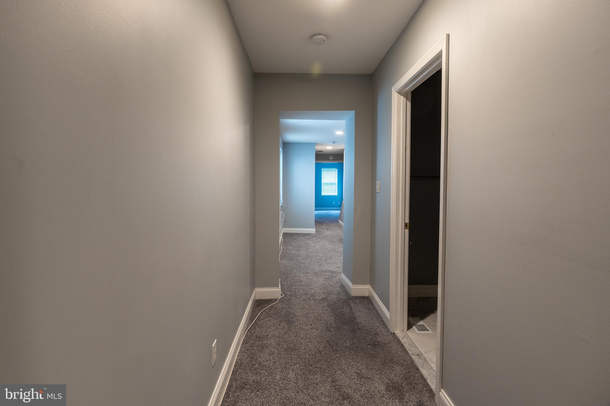 15 W WEST STREET