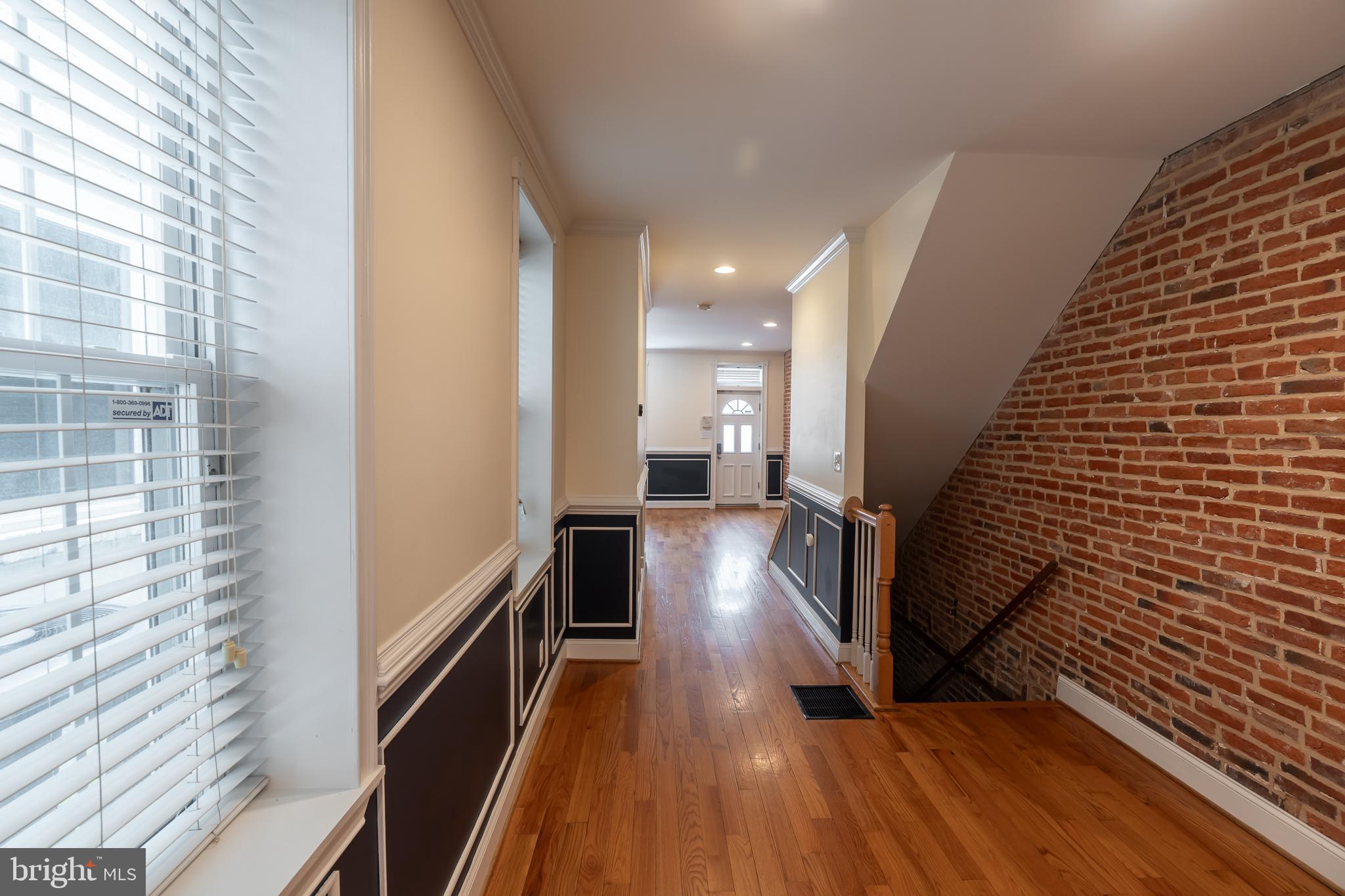 15 W WEST STREET