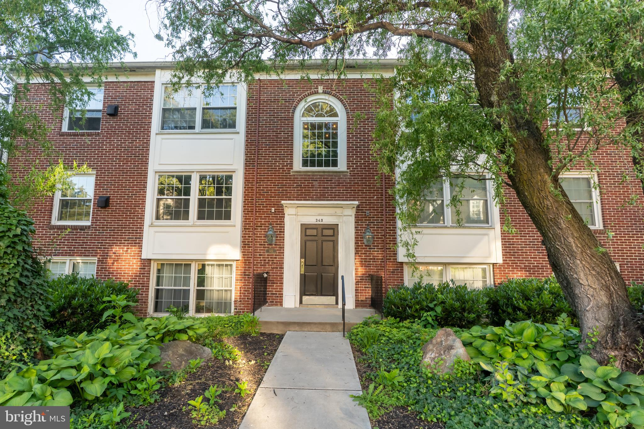 349 HOMELAND SOUTHWAY 2B