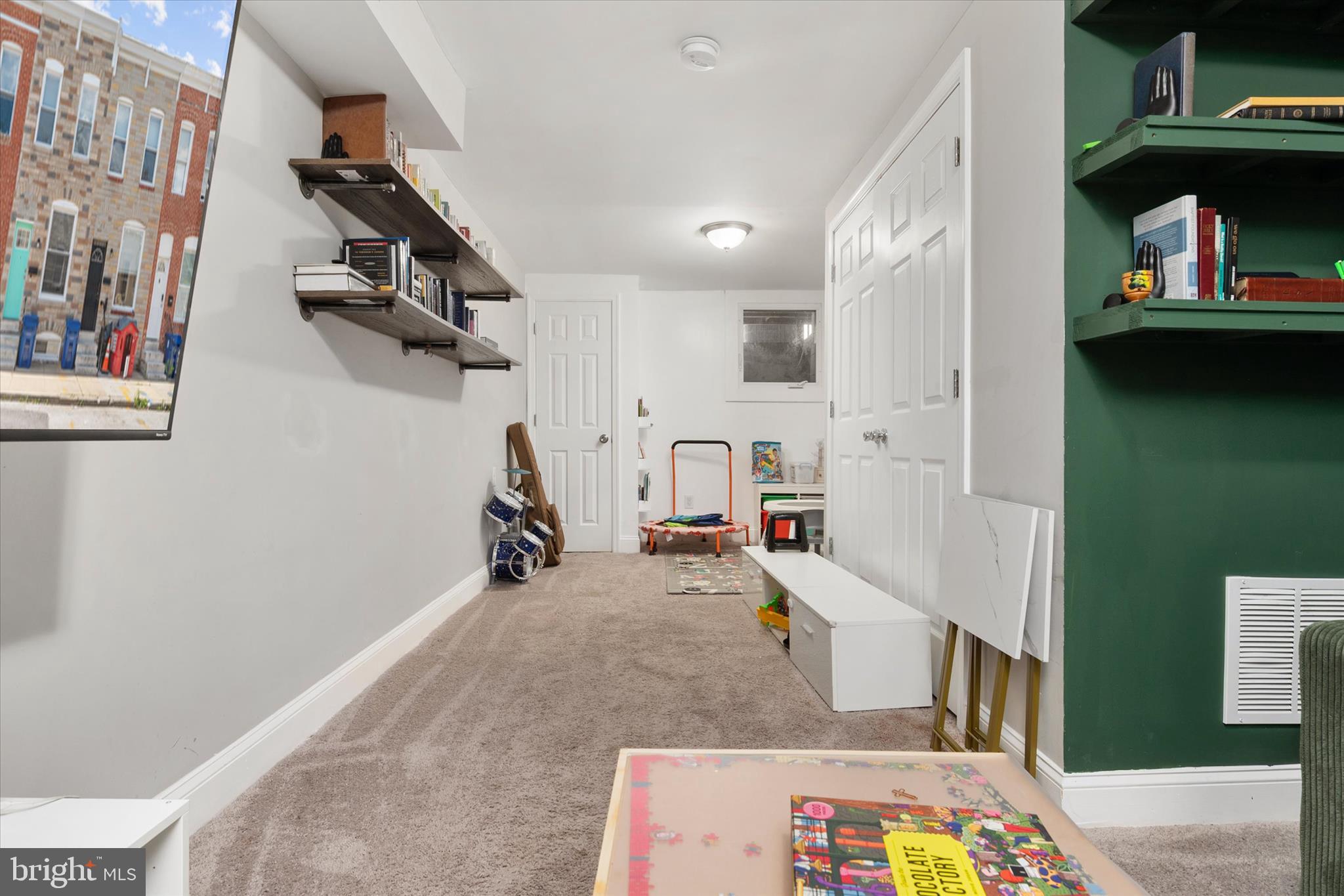 1218 SARGEANT STREET
