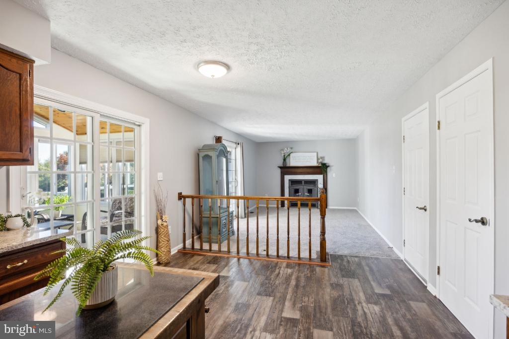 3 MOSS VIEW CT