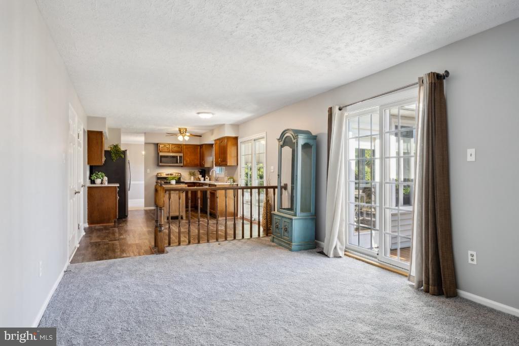 3 MOSS VIEW CT