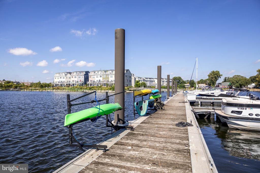 8203 SEAWORTHY WAY