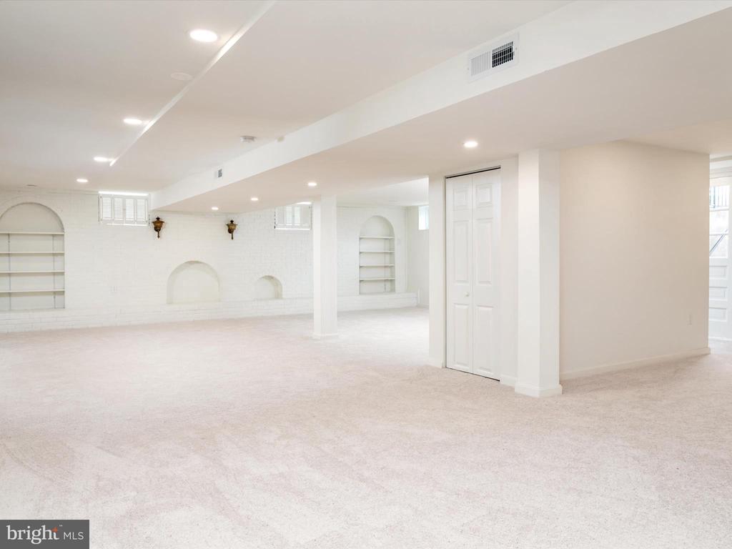 9212 GARDENIA ROAD
