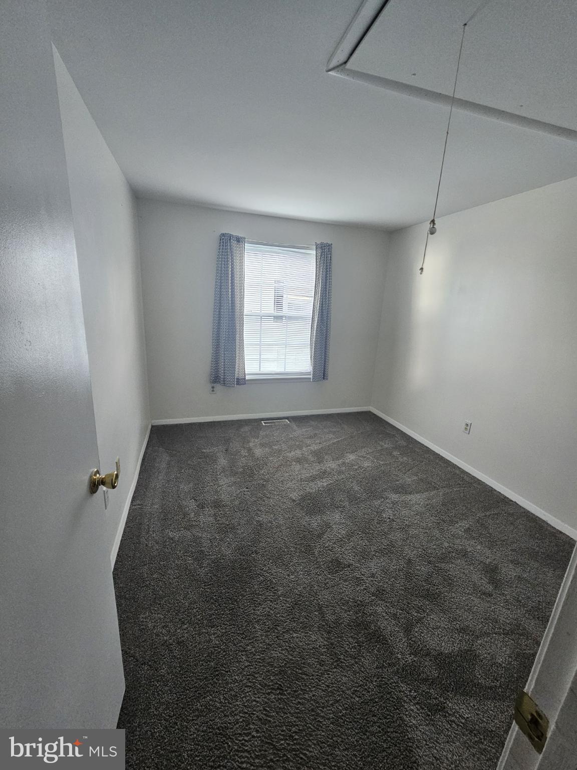 10 COLISTON ROAD A