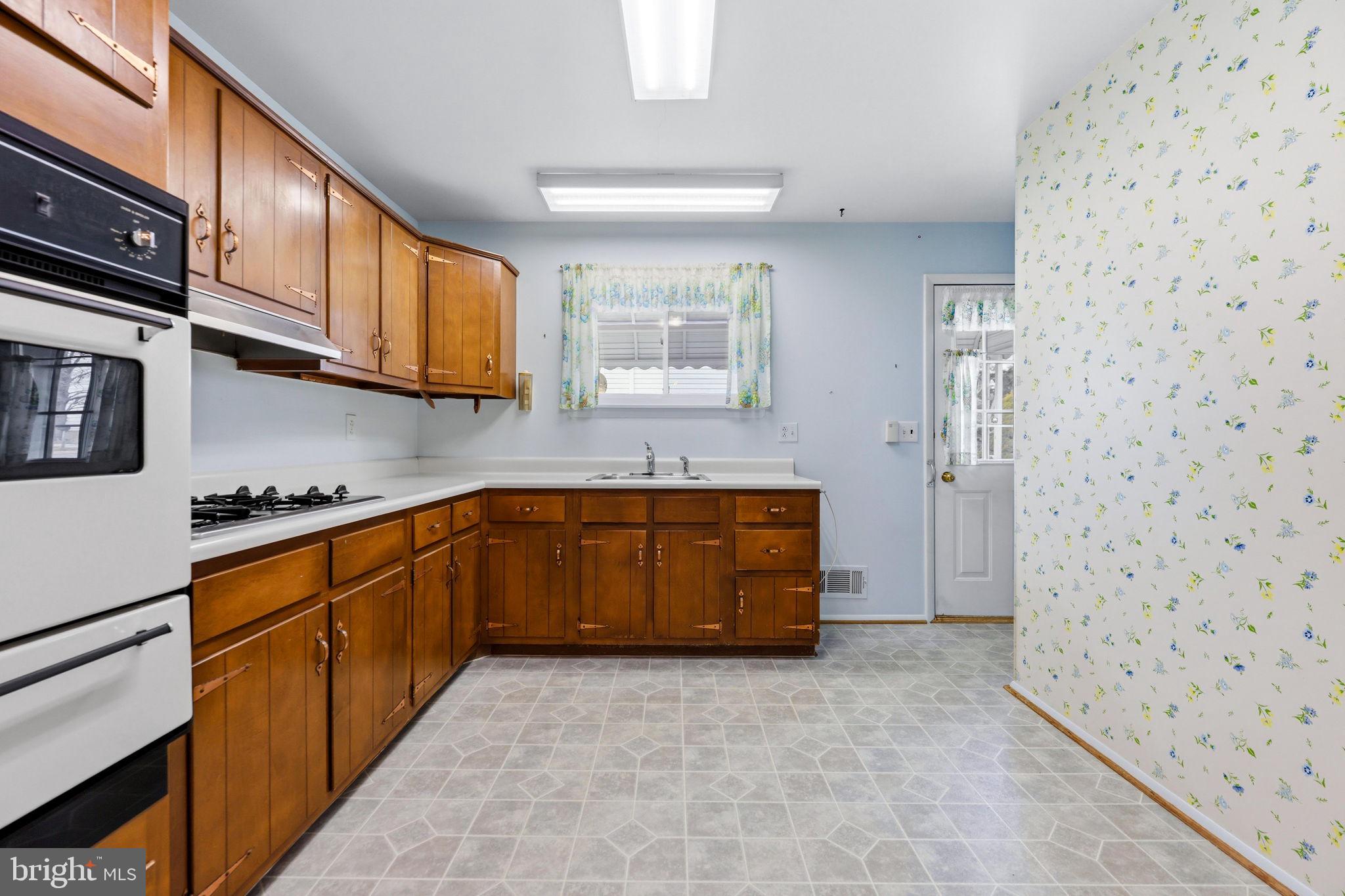 205 NORTHWAY ROAD