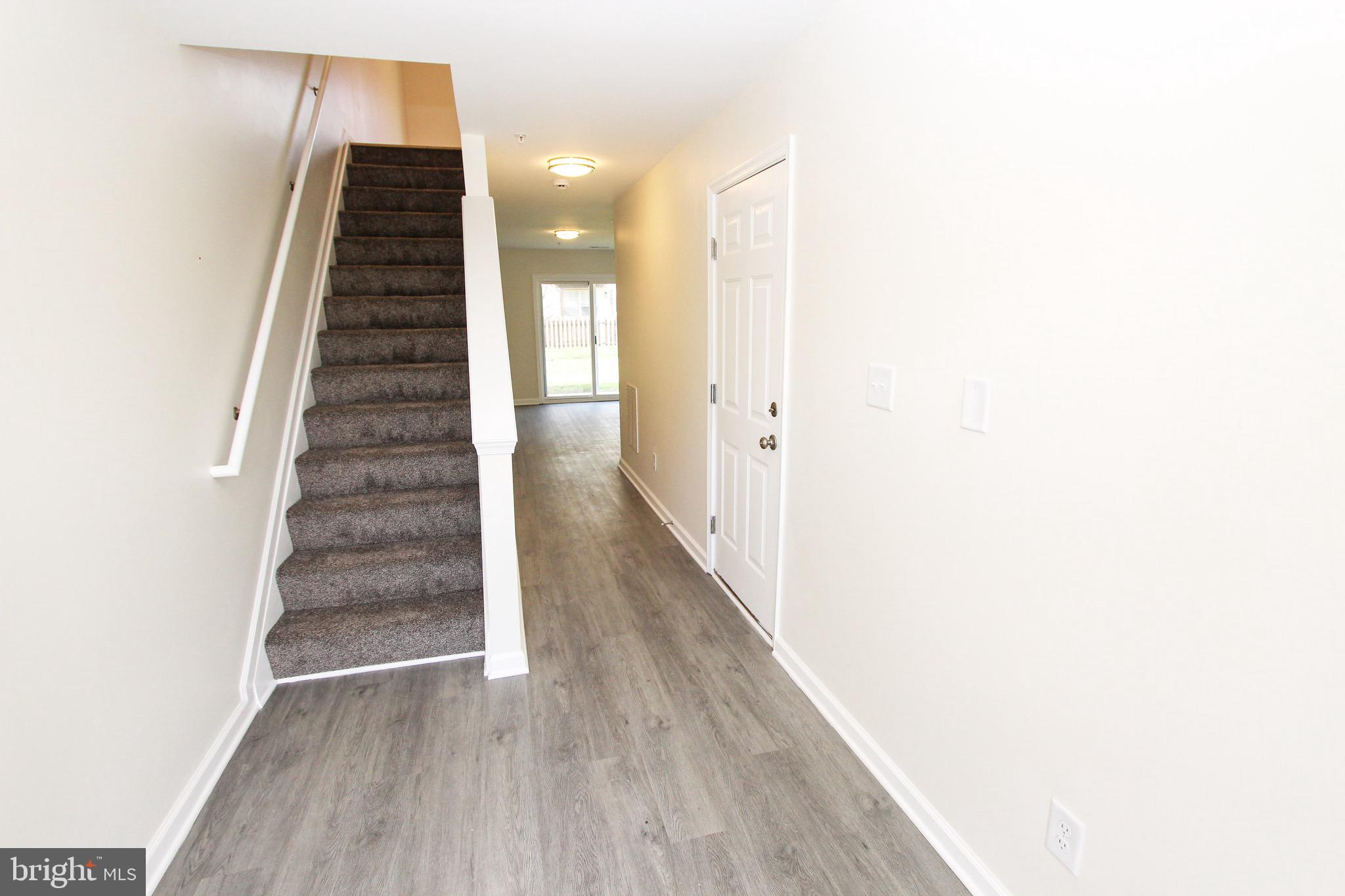 4 WHITETAIL WAY
