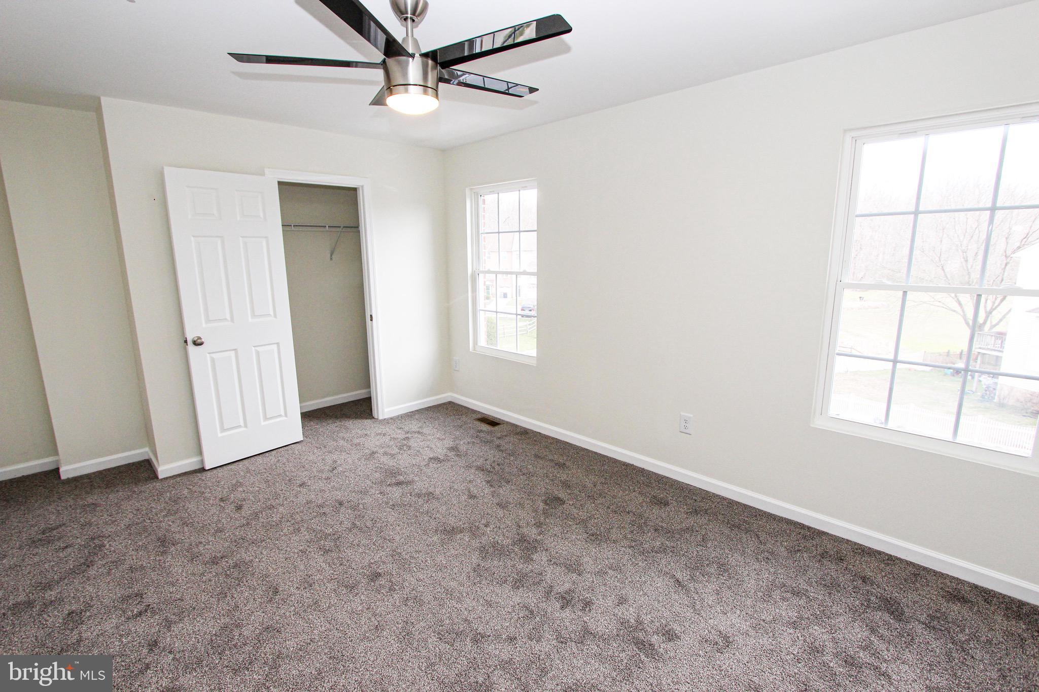 4 WHITETAIL WAY