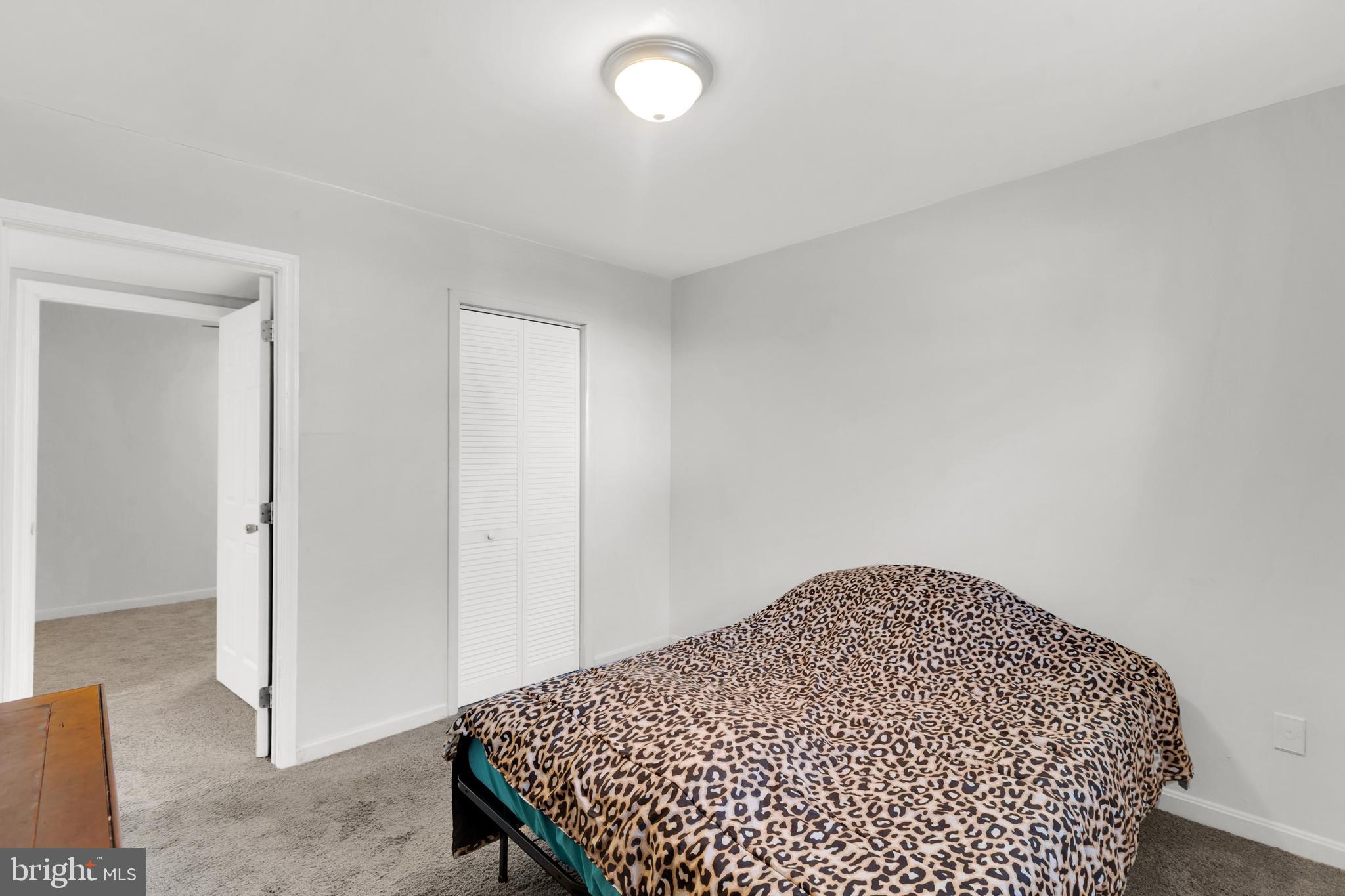 5308 FLAGFISH COURT