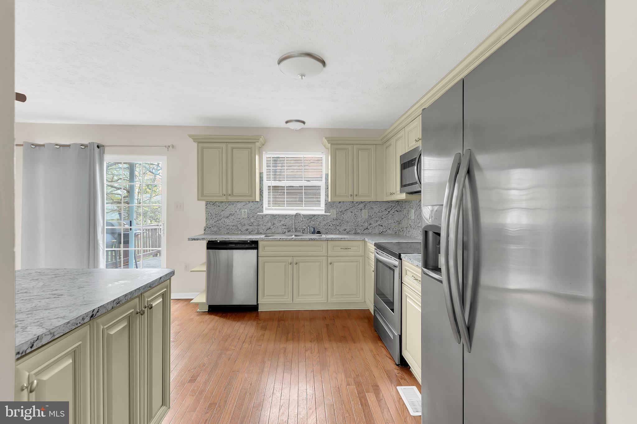 5308 FLAGFISH COURT