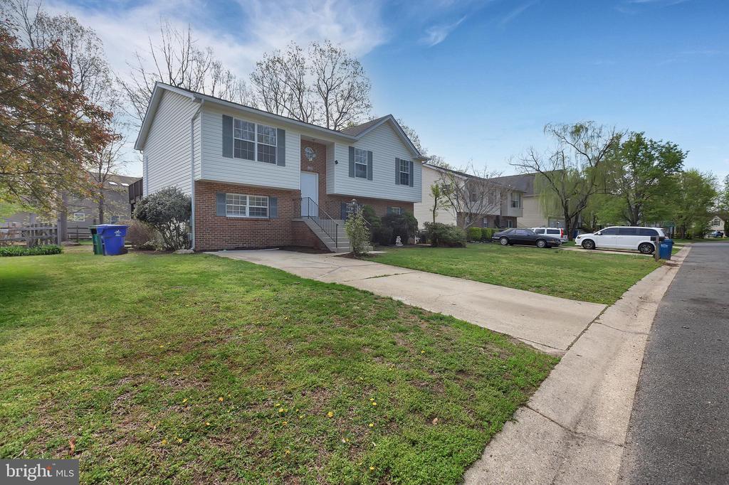 5308 FLAGFISH COURT