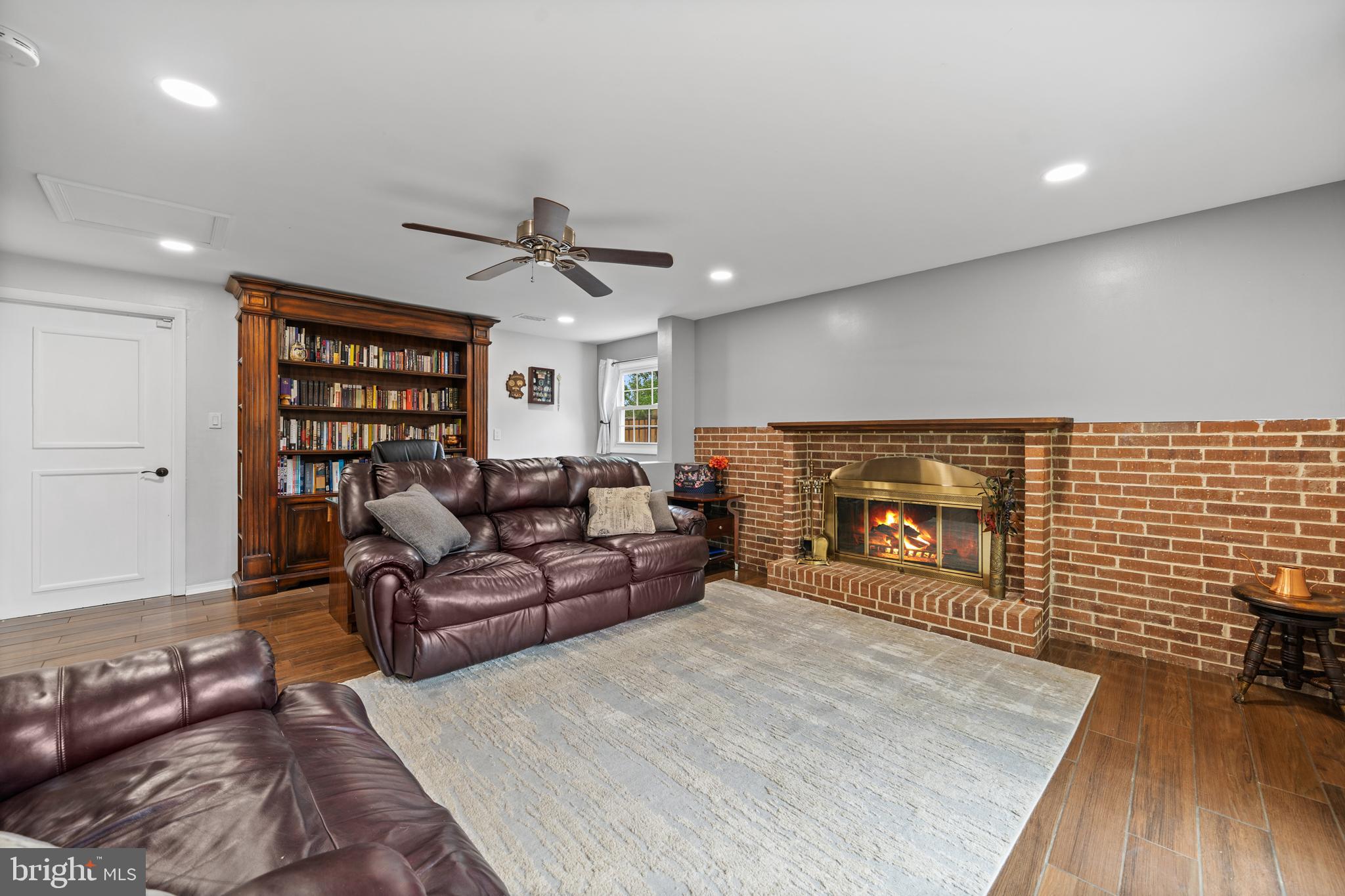 2528 LISA DRIVE