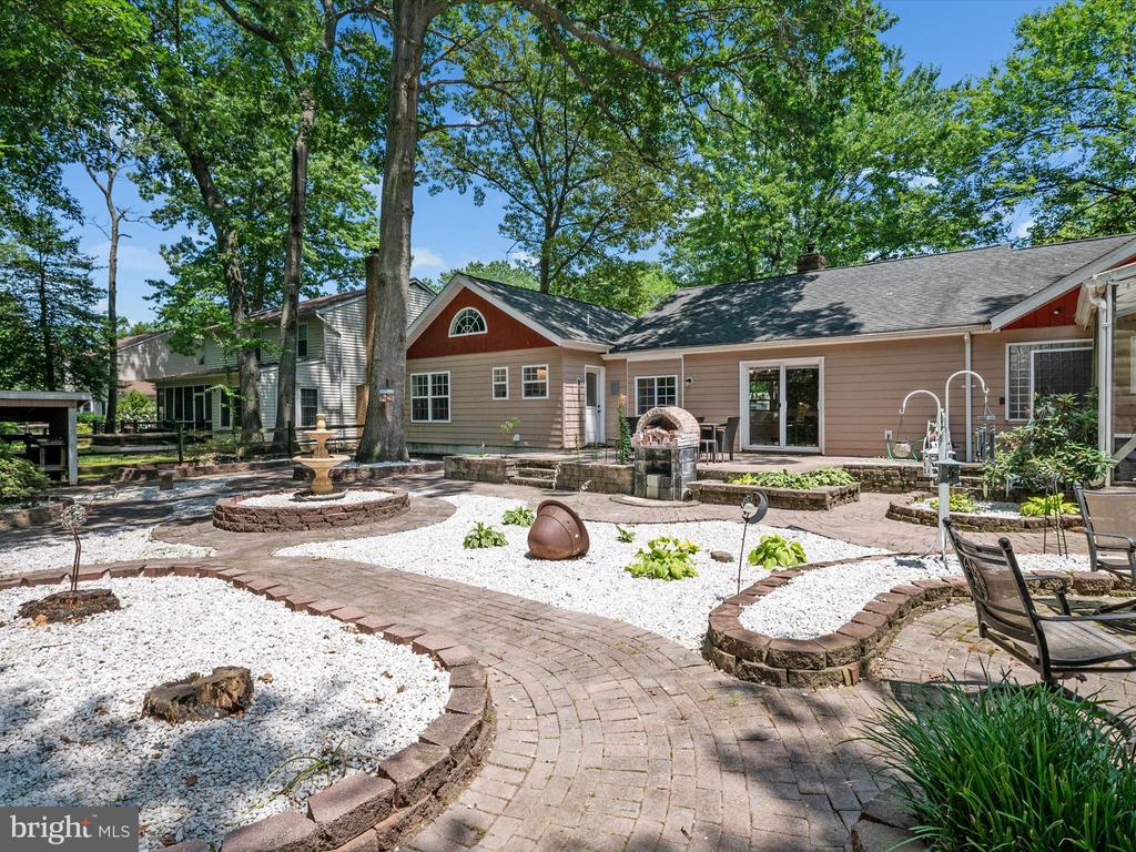 3570 PINE CONE CIRCLE