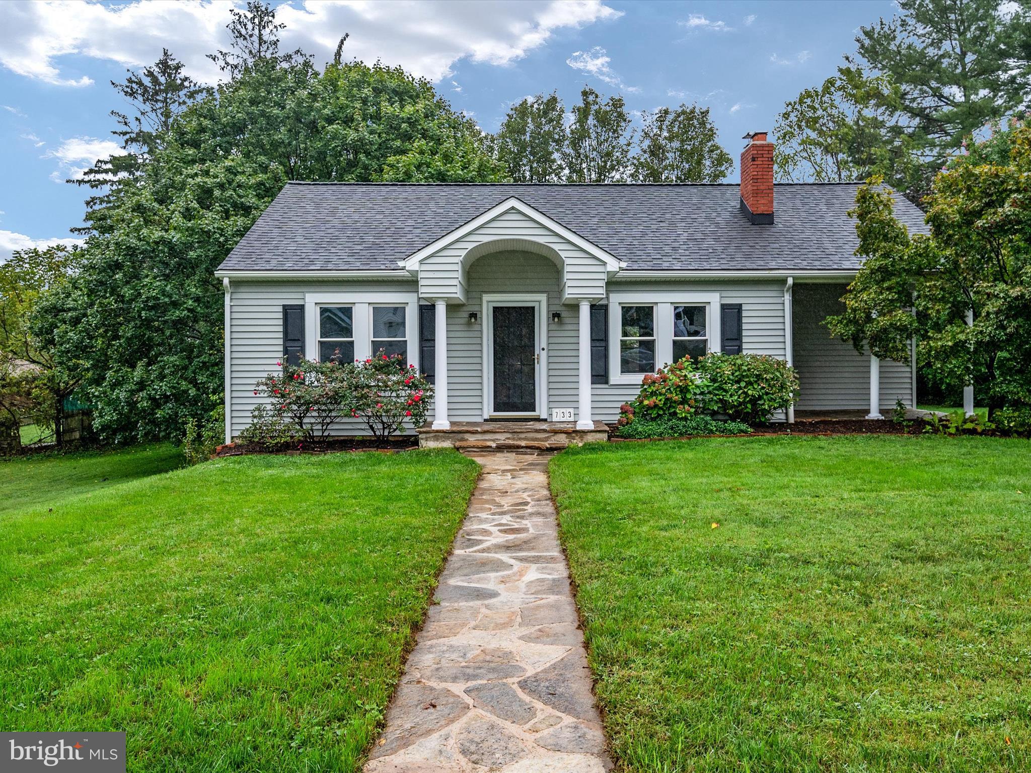 733 CENTRAL AVENUE
