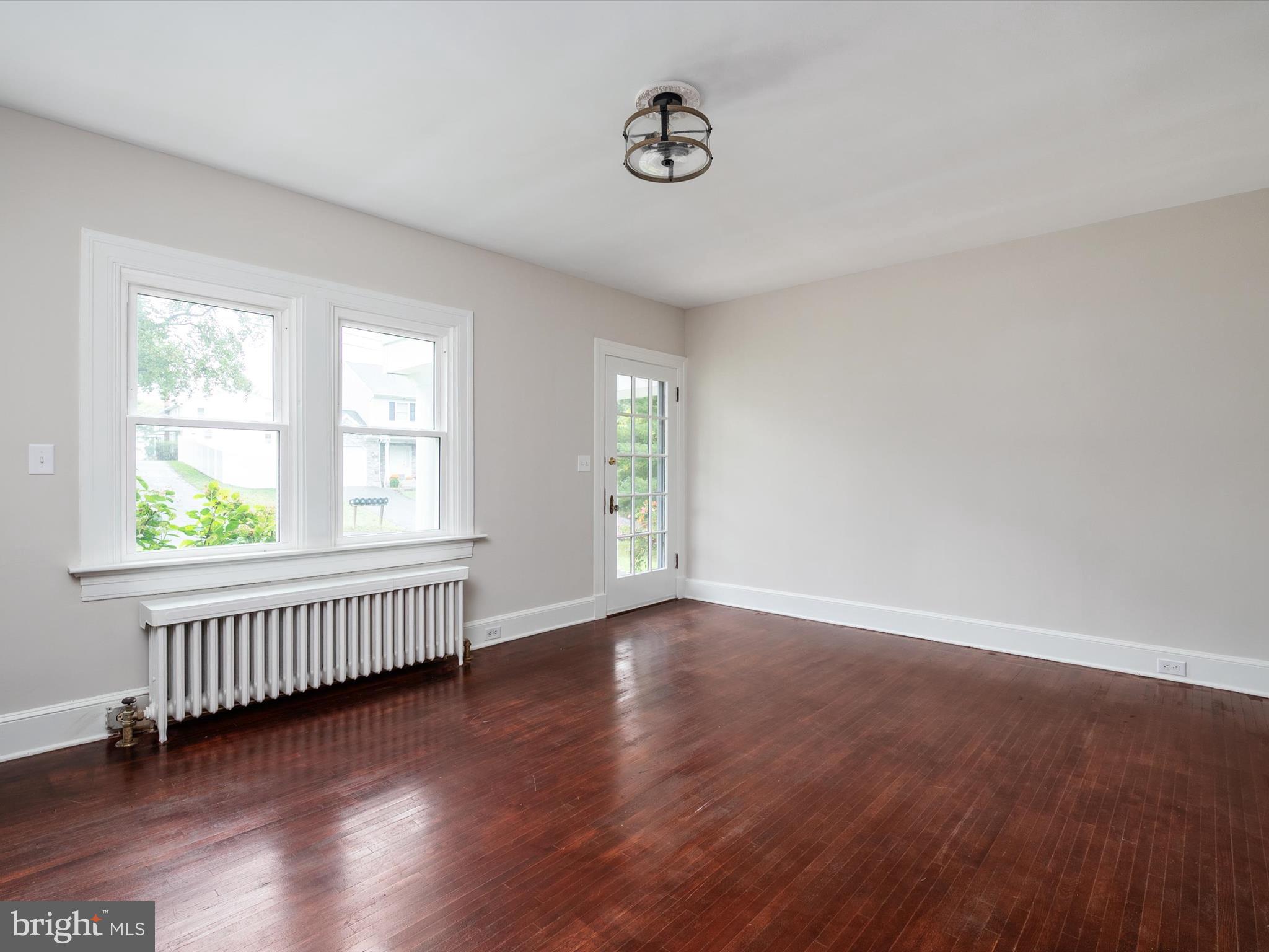 733 CENTRAL AVENUE