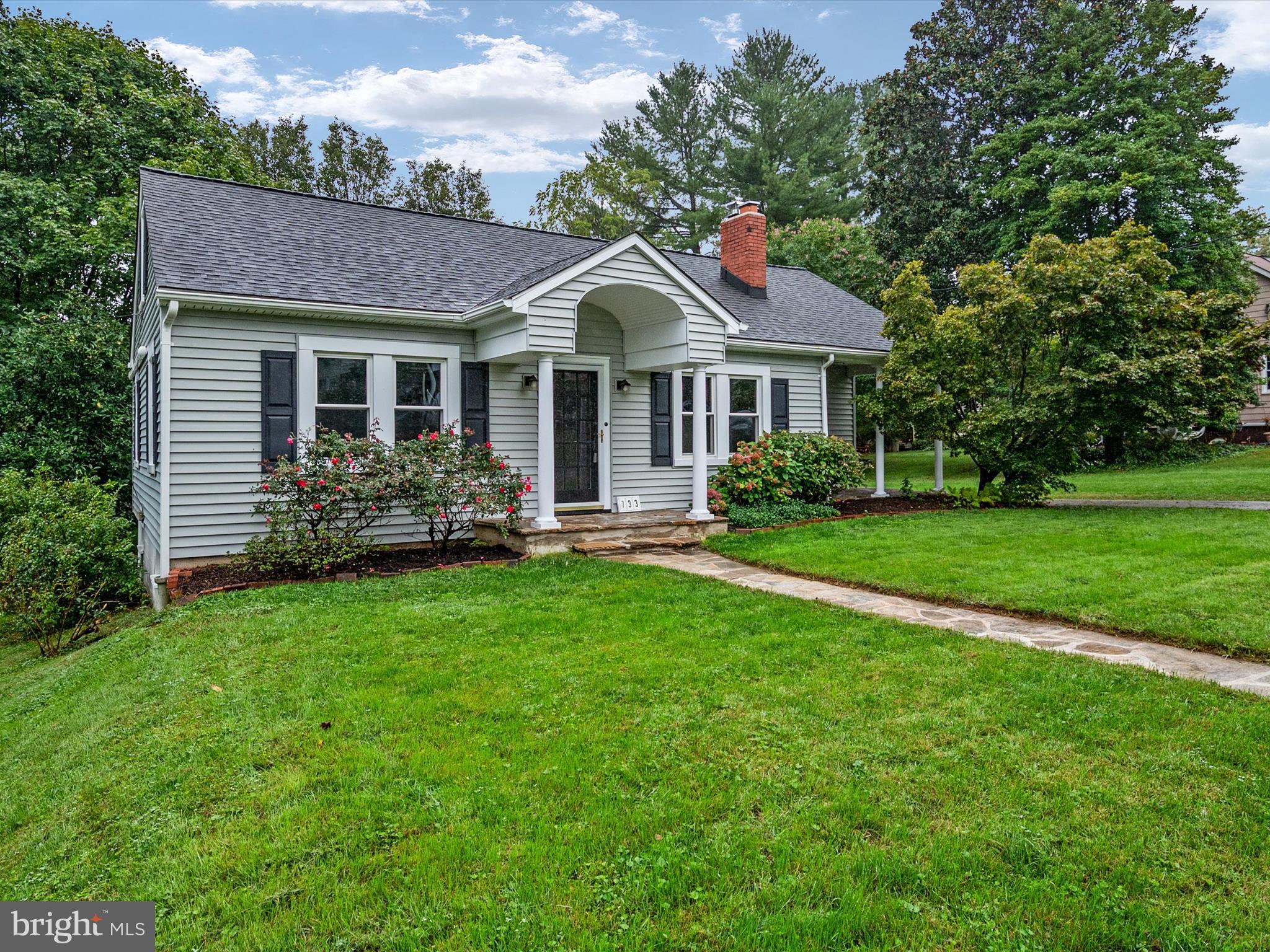 733 CENTRAL AVENUE