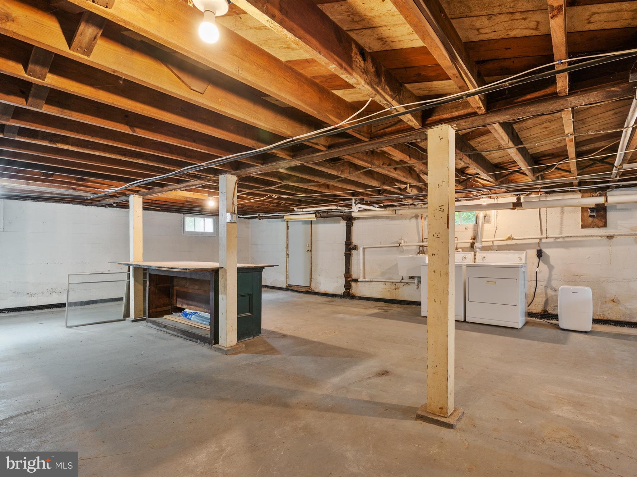 733 CENTRAL AVENUE