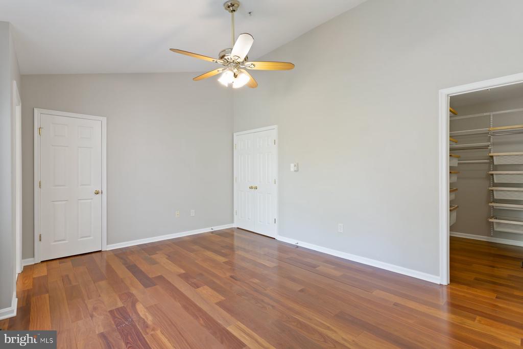 3742 HOPE COMMONS CIRCLE