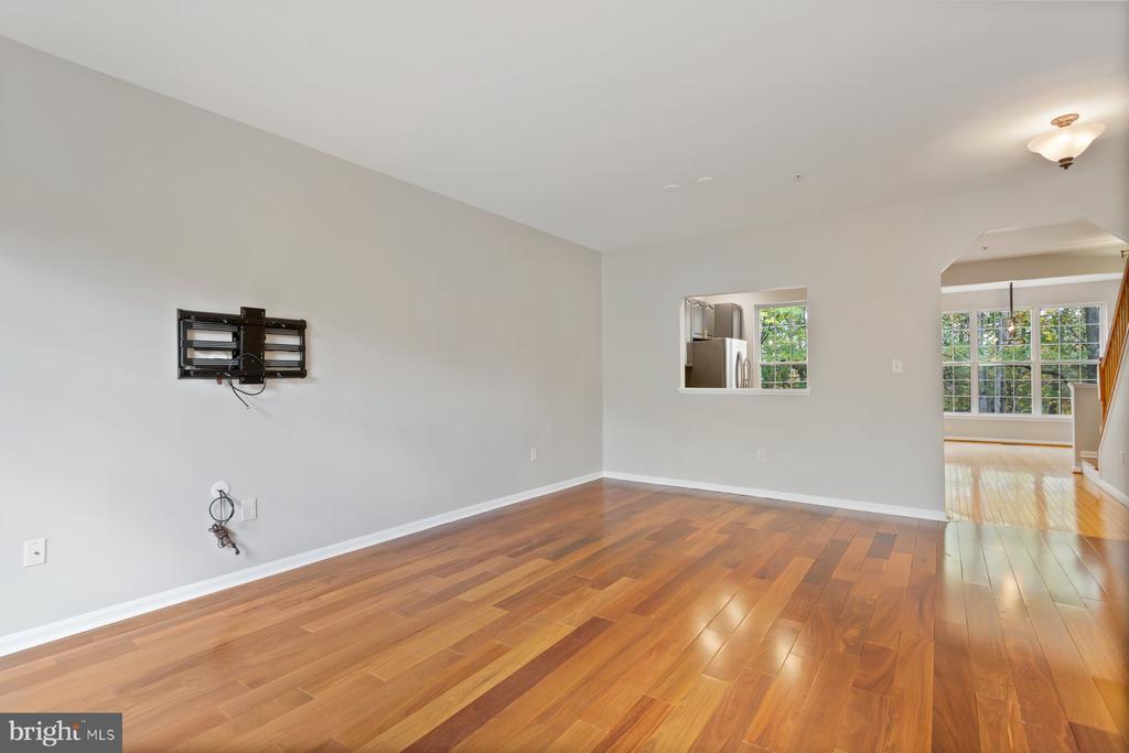 3742 HOPE COMMONS CIRCLE