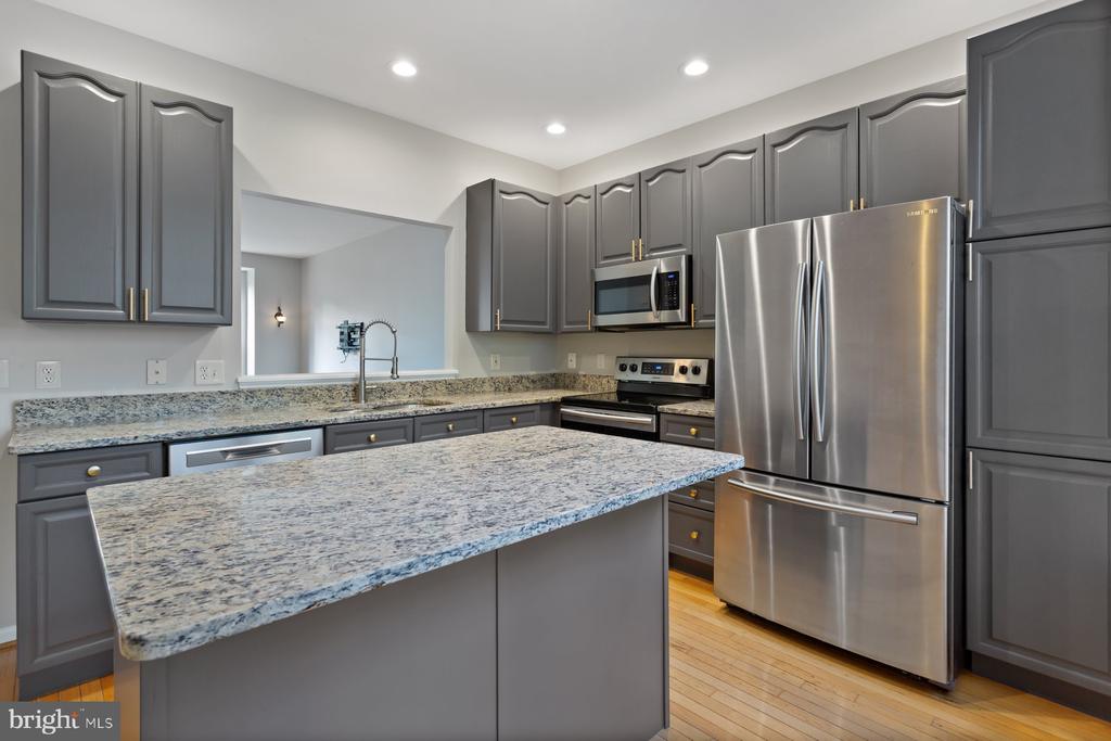3742 HOPE COMMONS CIRCLE