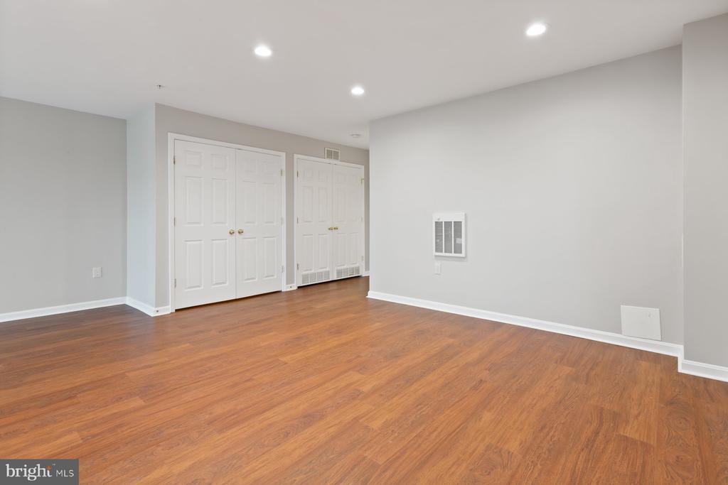 3742 HOPE COMMONS CIRCLE