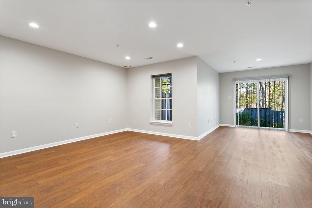 3742 HOPE COMMONS CIRCLE