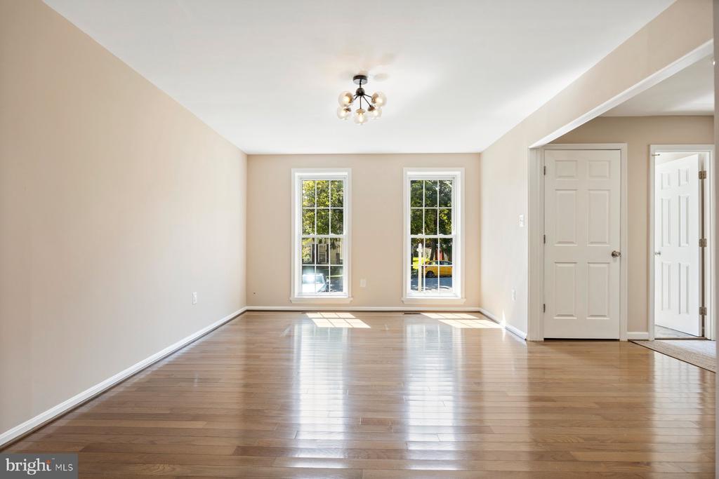 11014 BUSHWOOD WAY