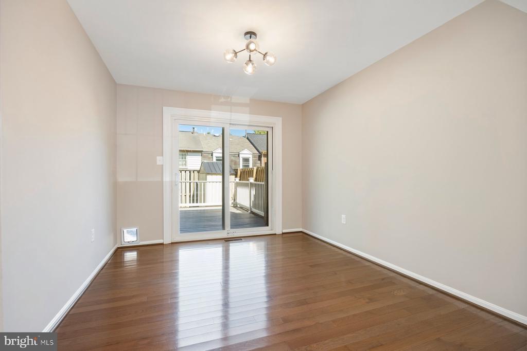 11014 BUSHWOOD WAY