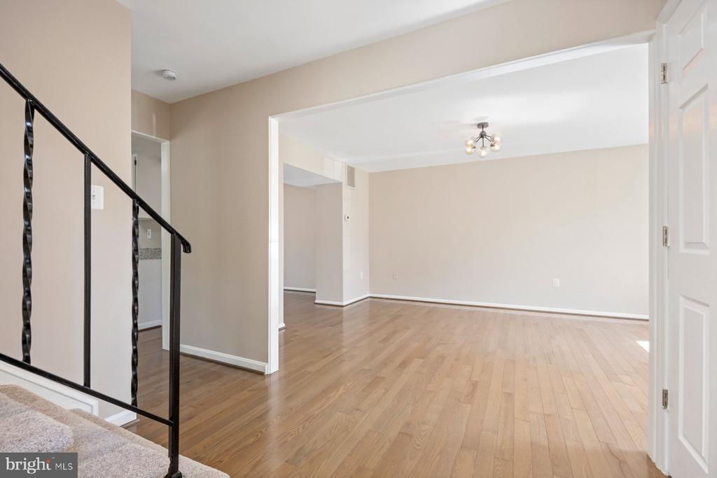 11014 BUSHWOOD WAY