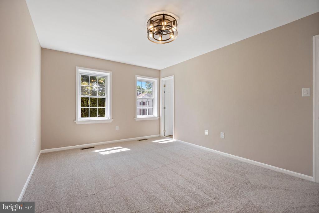 11014 BUSHWOOD WAY
