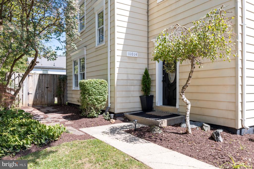 11014 BUSHWOOD WAY