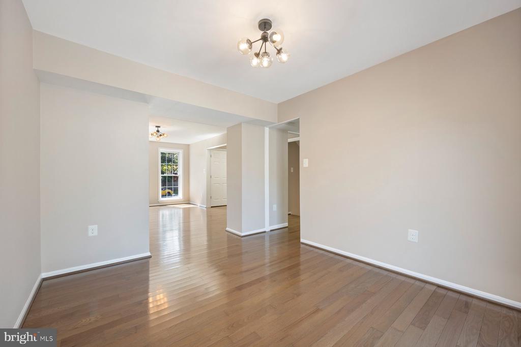 11014 BUSHWOOD WAY