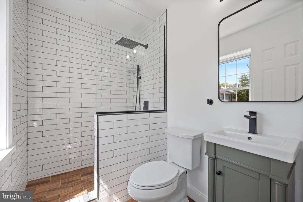 11014 BUSHWOOD WAY