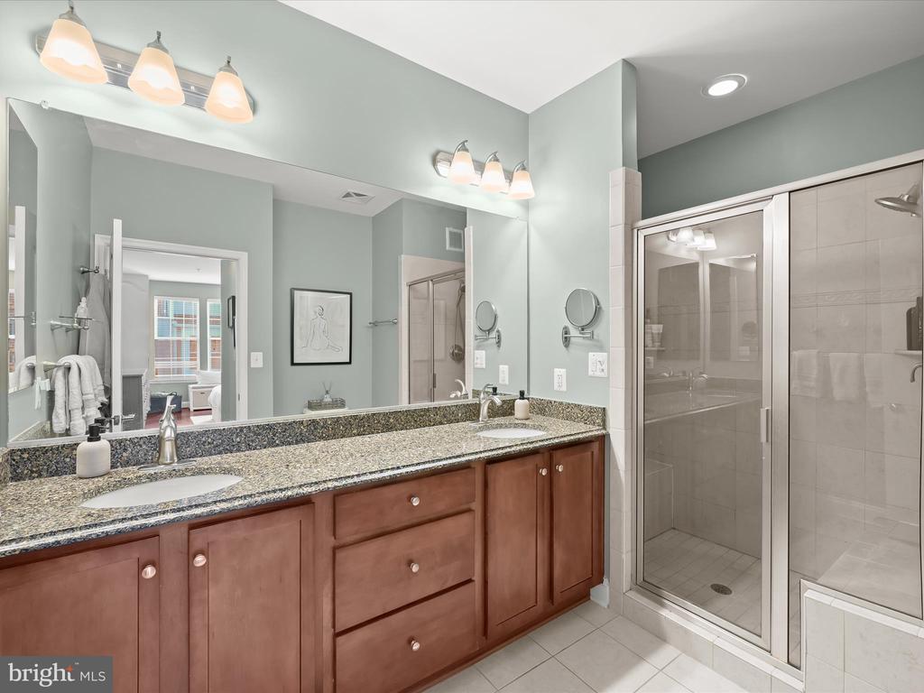 7658 MAPLE LAWN BOULEVARD Unit: 29