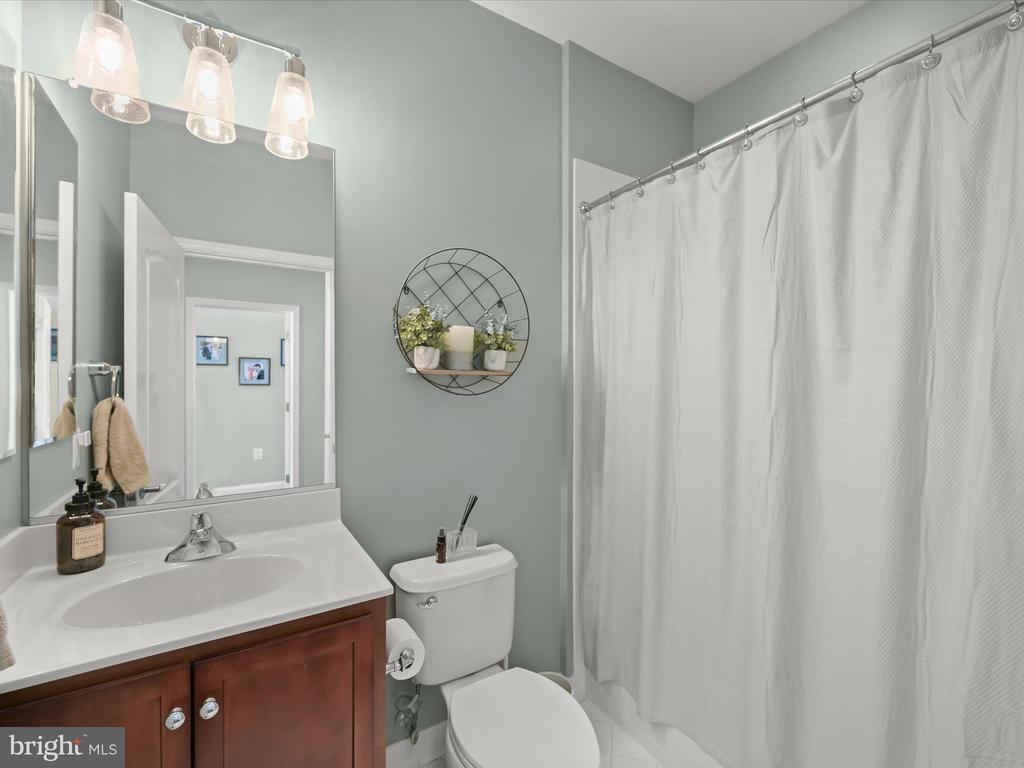 7658 MAPLE LAWN BOULEVARD Unit: 29